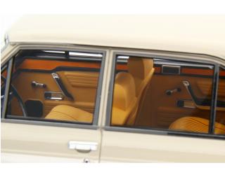 Fiat 130 Berlina 3200 1971 Giallo-beige Laudoracing 1:18 Resinemodell (Türen, Motorhaube... nicht zu öffnen!)